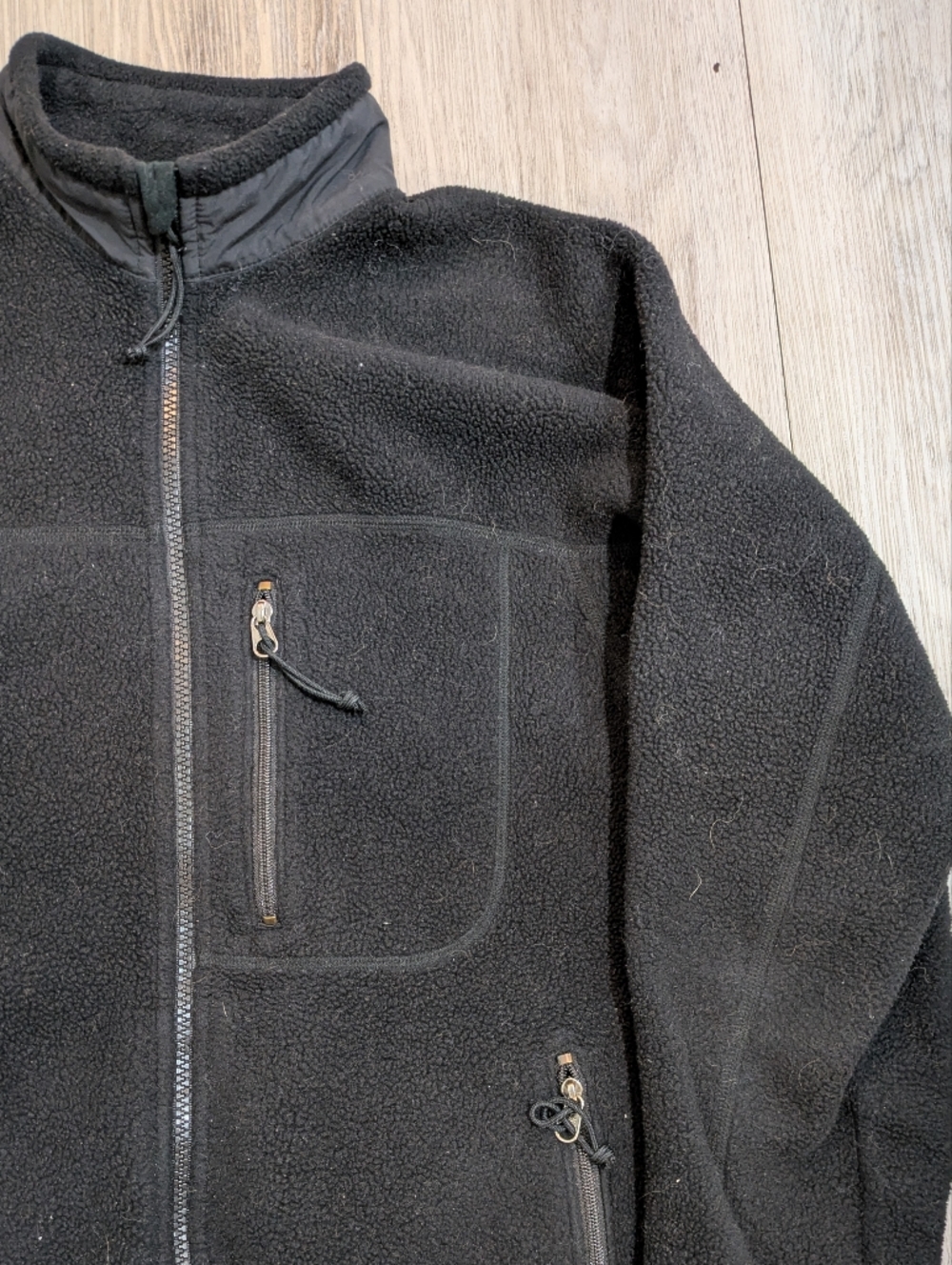 MEC Polartec Quarter Zip Fleece Pullover Black - Men’s Medium - Picture 2 of 8